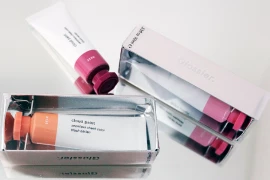 How To Put On Glossier Cloud Paint For A Rosy Cheek Look