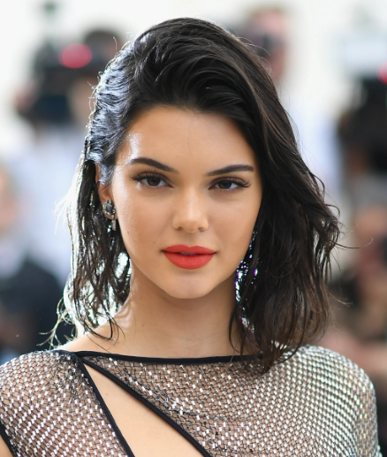 Kendall Jenner Wet Look Hairstyle
