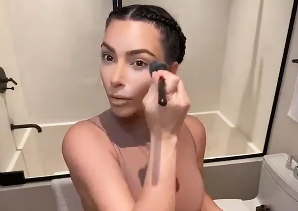 Kim Kardashian Setting Up Base