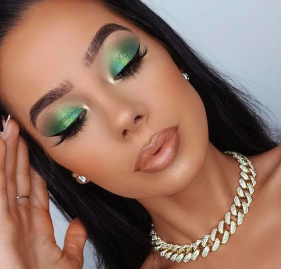 Emerald Green Smokey Eyes 