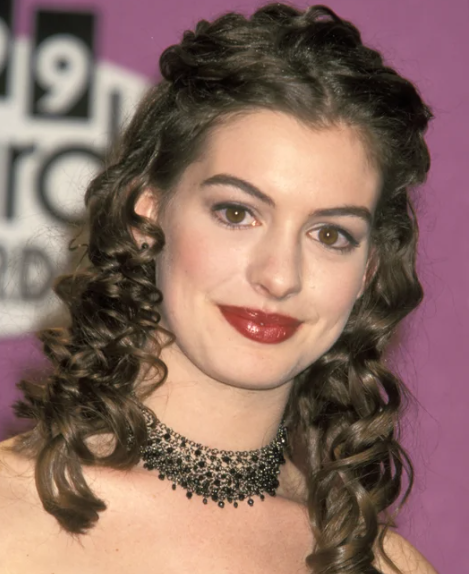 Anne Hathaway Curly Hair