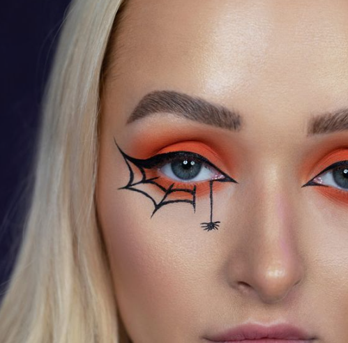 Spider And Pumpkin Hint Eyeliner