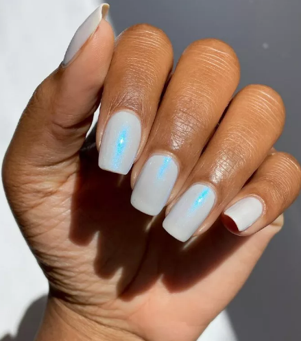 Cloud Cat Eye Nails