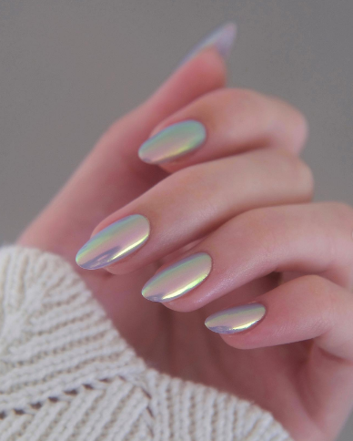 Lavender Shaded Chrome Dip Nails