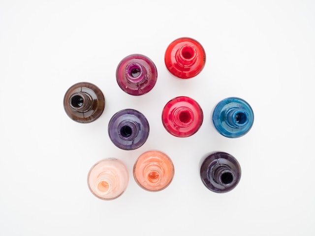 Essential Nail Polish Colors That Fit For My Stylish Look