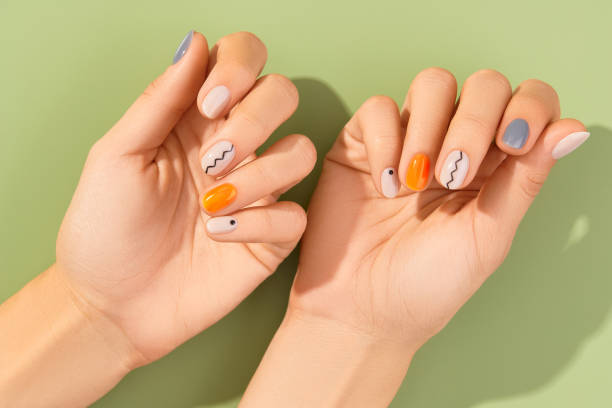 Trendy & Simple Fall Nail Designs For The Season
