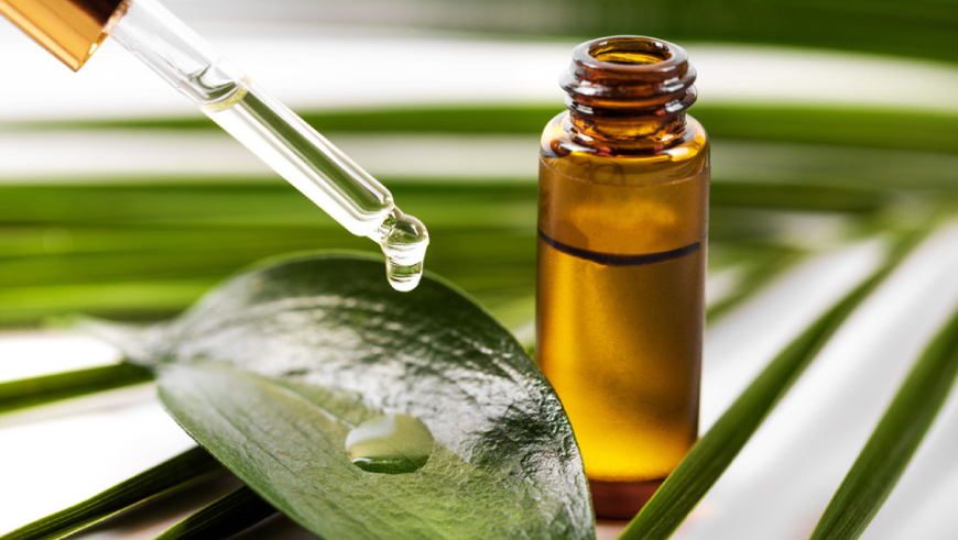 The Best Hydrating Essential Oils For Dry Skin