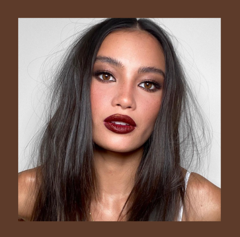 A Guide To Nail The Grunge Makeup Look Trend